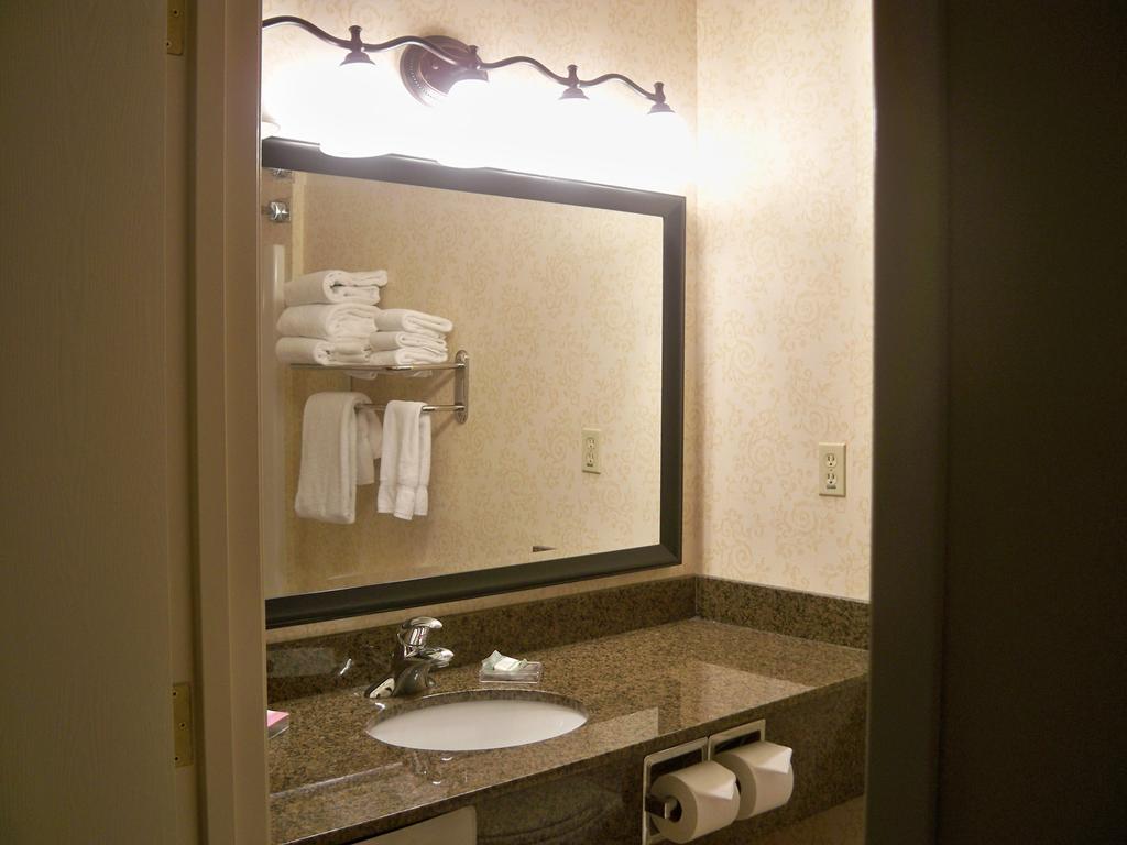 Country Inn & Suites By Radisson, Billings, Mt Exterior foto